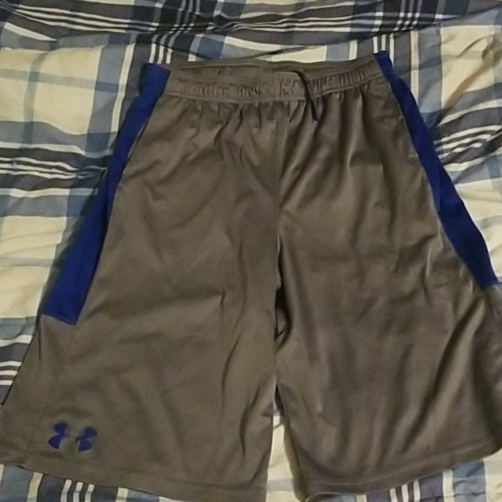 Under armour boys shorts
